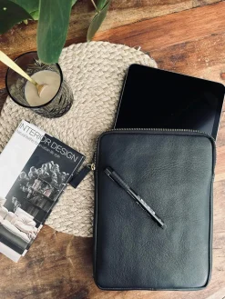 Ipad sleeve - Black / Gold
