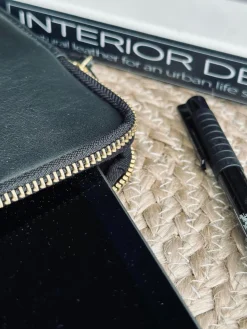 Ipad sleeve - Black / Gold
