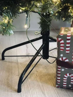 Juletræ med lyskæde