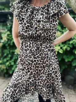 Kjole LANA off shoulder Leo