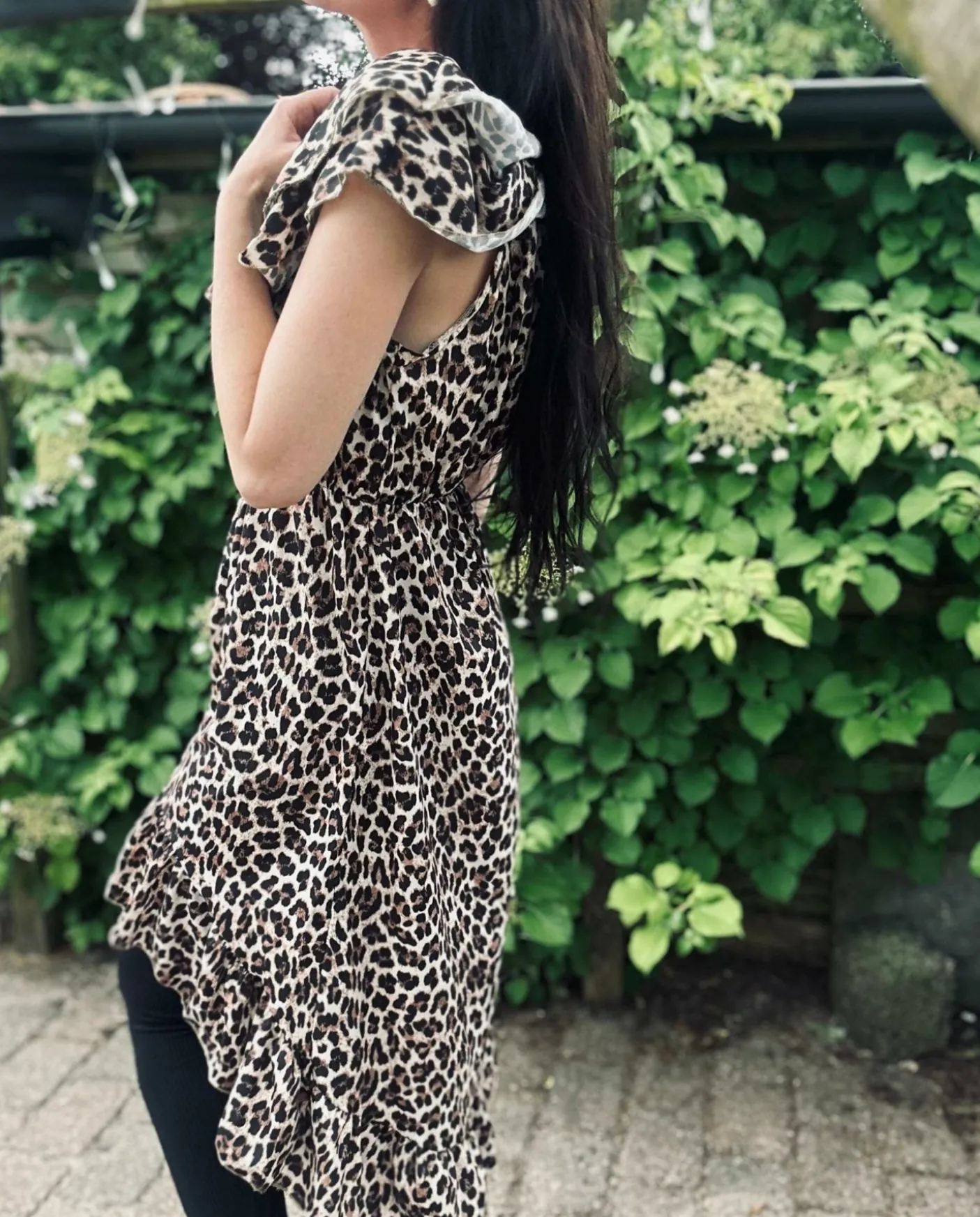 Kjole LANA off shoulder Leo