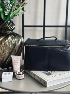 Klassisk kosmetiktaske - Black / gold