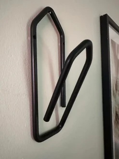 Knage clips i sort jern