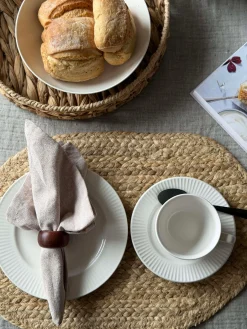 Kop og underkop - Riflet porcelæn