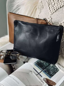 Kosmetikpung / Clutch - Black leather