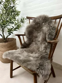 Lammeskind fra New Zealand – Mocca 85x55cm