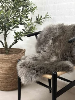 Lammeskind fra New Zealand – Mocca 85x55cm