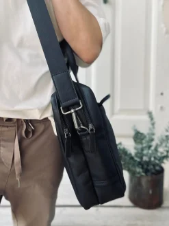 Laptop adventur - Sort