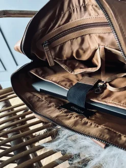 Laptop Cognac London