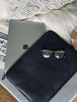 Laptop sleeve - Black / black