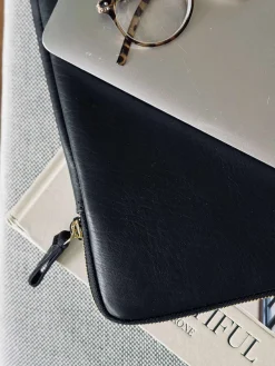 Laptop sleeve - Black / Gold