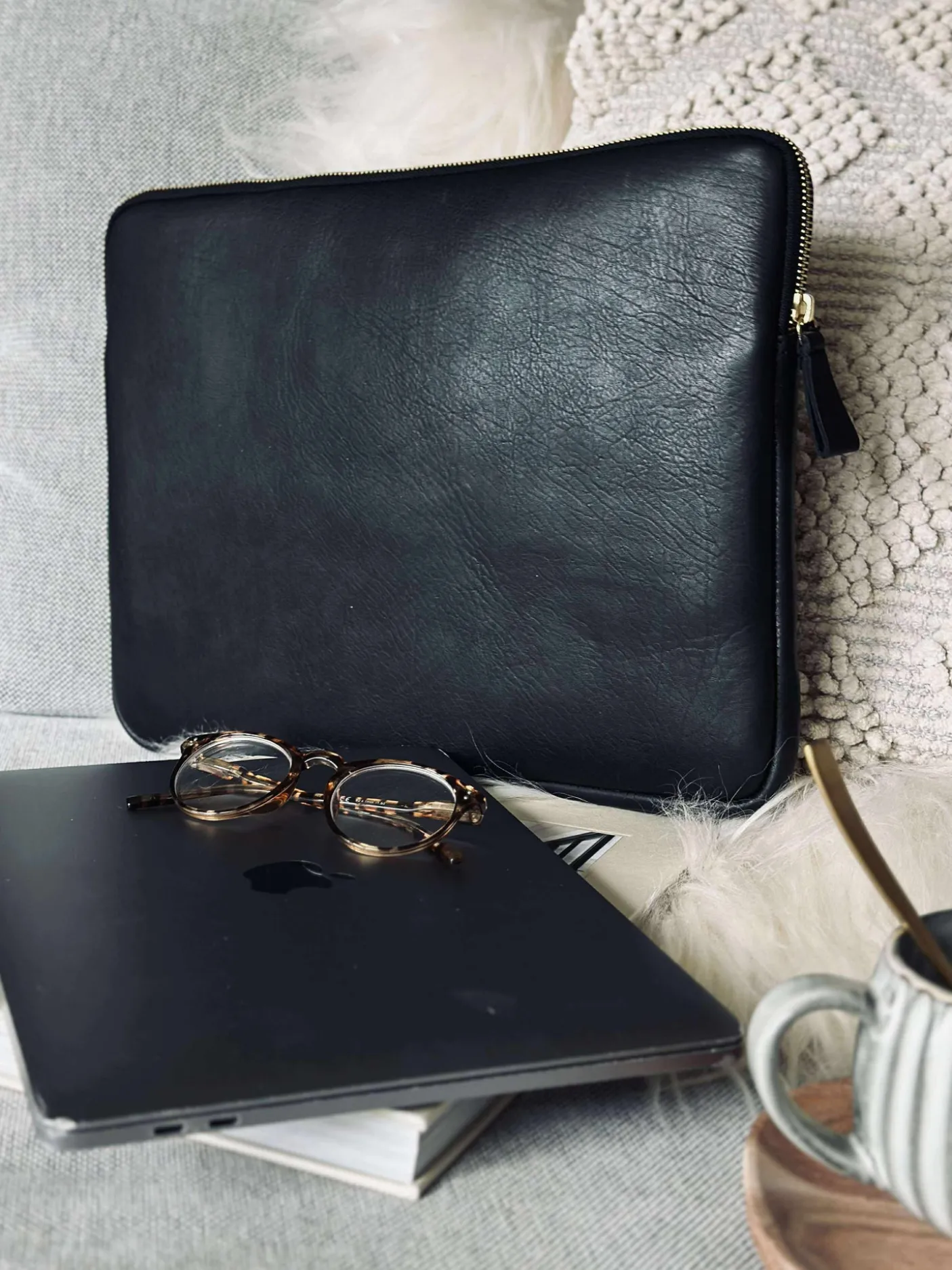 Laptop sleeve - Black / Gold