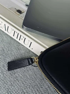 Laptop sleeve - Black / Gold
