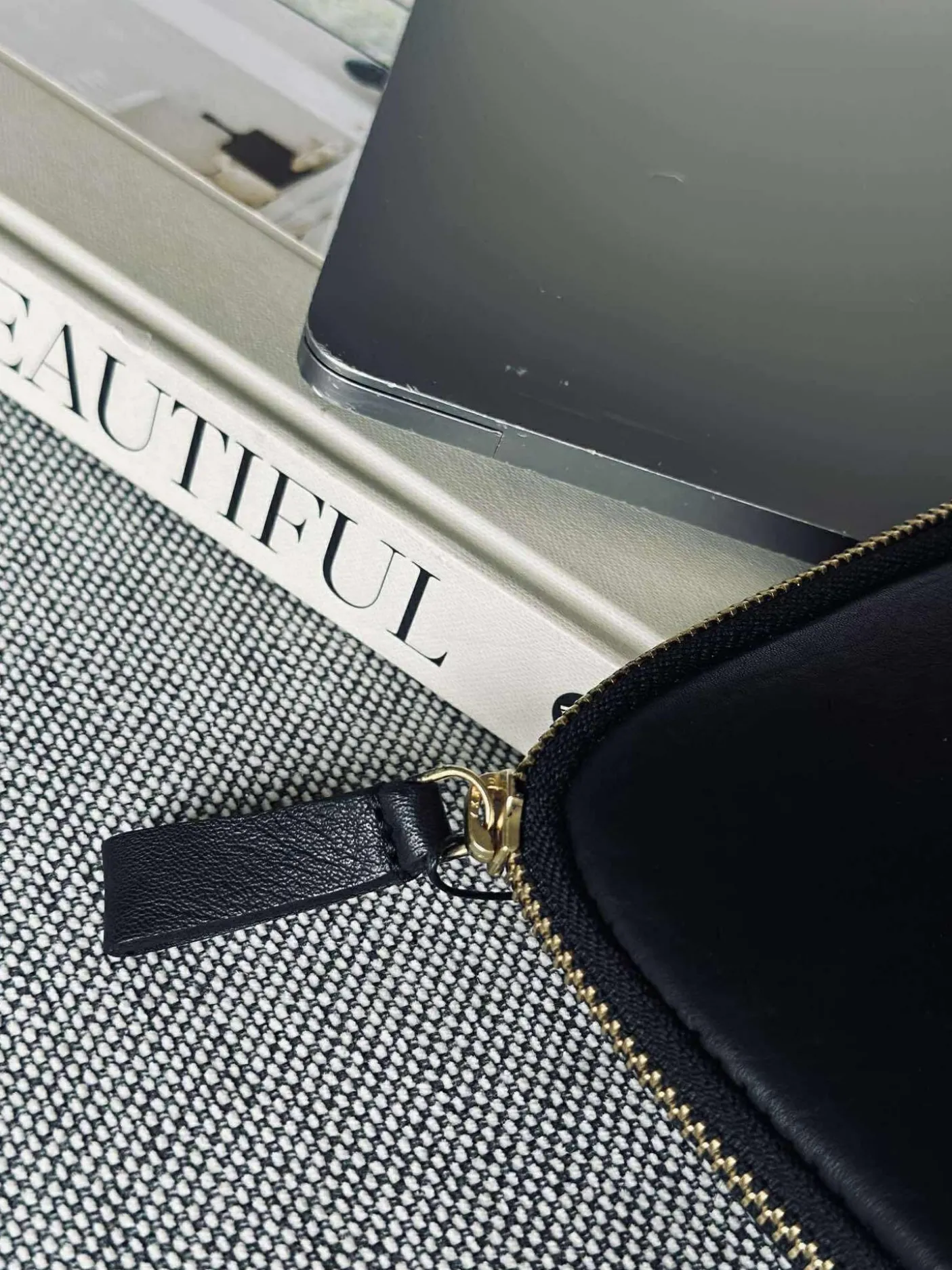 Laptop sleeve - Black / Gold