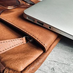 Laptop sleeve Cognac leather
