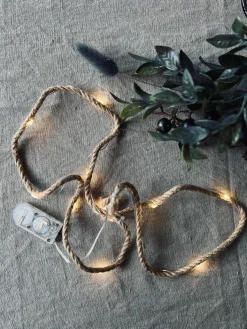 LED Lyskæde - Bast snor 1 meter med batteriboks