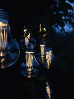 LED Lyskæde med solceller - Udendørs med 10 pære