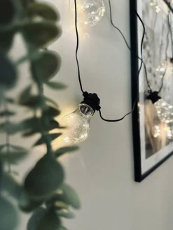 Lyskæde med Batteriboks – Til inde og ude