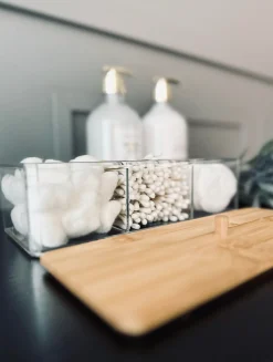 Makeup organizer - Akryl med bambuslåg