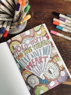 Malebog for voksne - Your Story Is Different