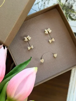 Mix box med 6 øreringe - Samira 18k forgyldt