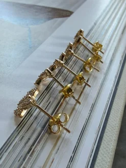 Mix box med 6 øreringe - Samira 18k forgyldt