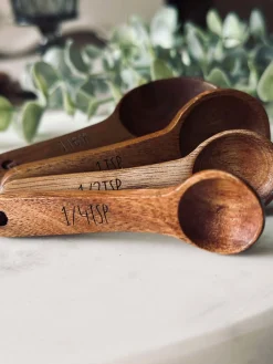 Måleskeer Akacia - Sæt af 4 stk.