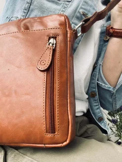 Mobiltaske / Crossover – Cognac Daily