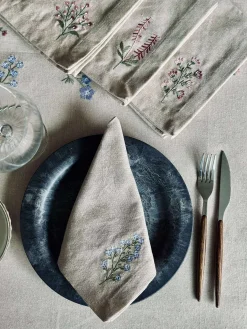 Mundservietter flower broderi - Pakke med 4 stk