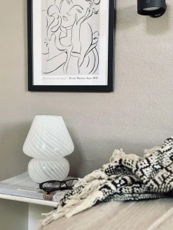 Mushroom Medium – Hvid mundblæst glas