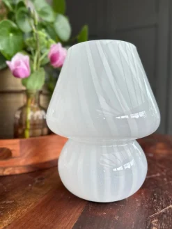 Mushroom Medium – Hvid mundblæst glas