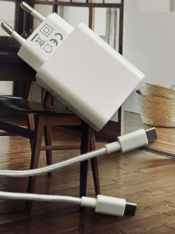 Oplader USB C + 1 M Nylon cable: USB C to USB C