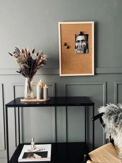 Opslagstavle kork 40x60cm - Kraftig ramme Natur