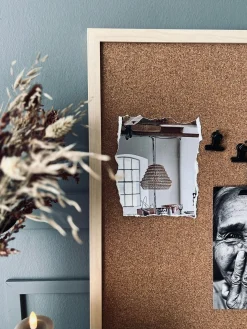 Opslagstavle kork 40x60cm - Kraftig ramme Natur