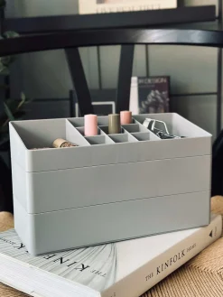 Organizer i flere lag - Grå