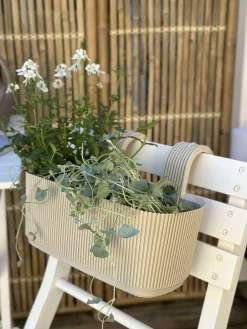 Plantekasse med ophæng – Creme