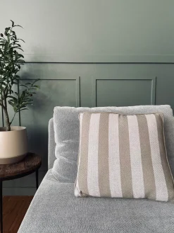 Pude med fyld - Natur / salvie 43x43