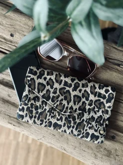 Pung Aura Leopard