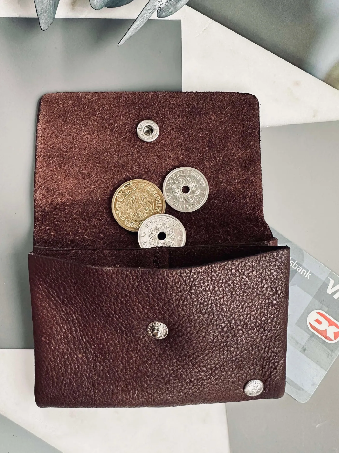 Pung Aura small Dark Brown