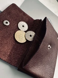 Pung Aura small Dark Brown