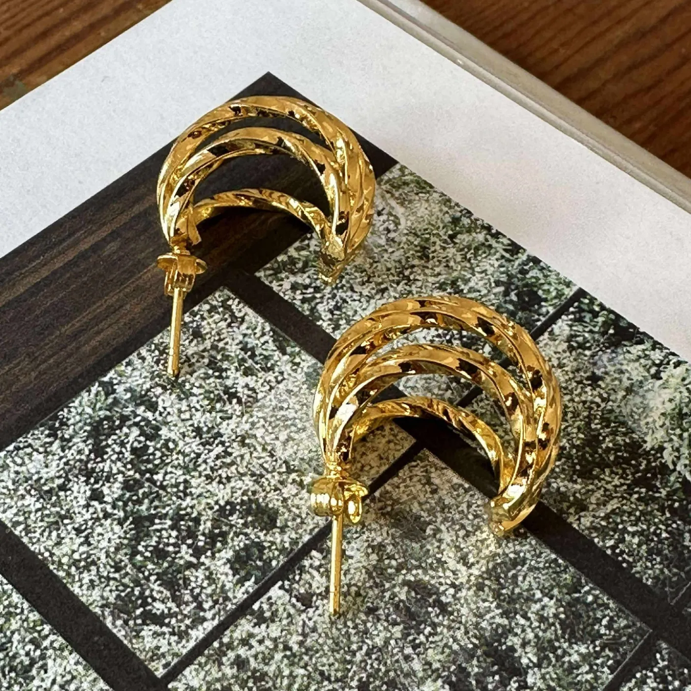 Øreringe Cornelia 20 mm - Forgyldt