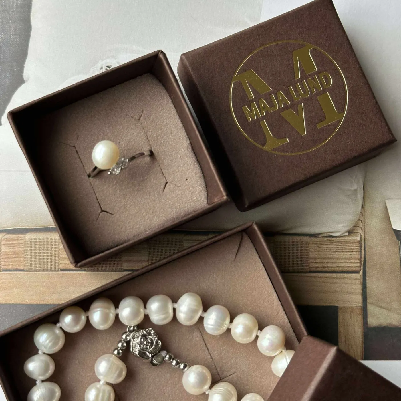 Ring Rini - Justerbar med ferskvandsperler