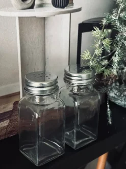 Salt og peber glas