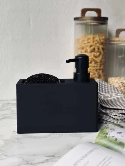 Sæbedispenser med svamp