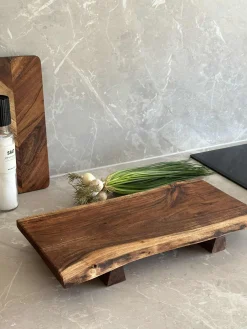 Serveringsbræt med ben - 40cm.