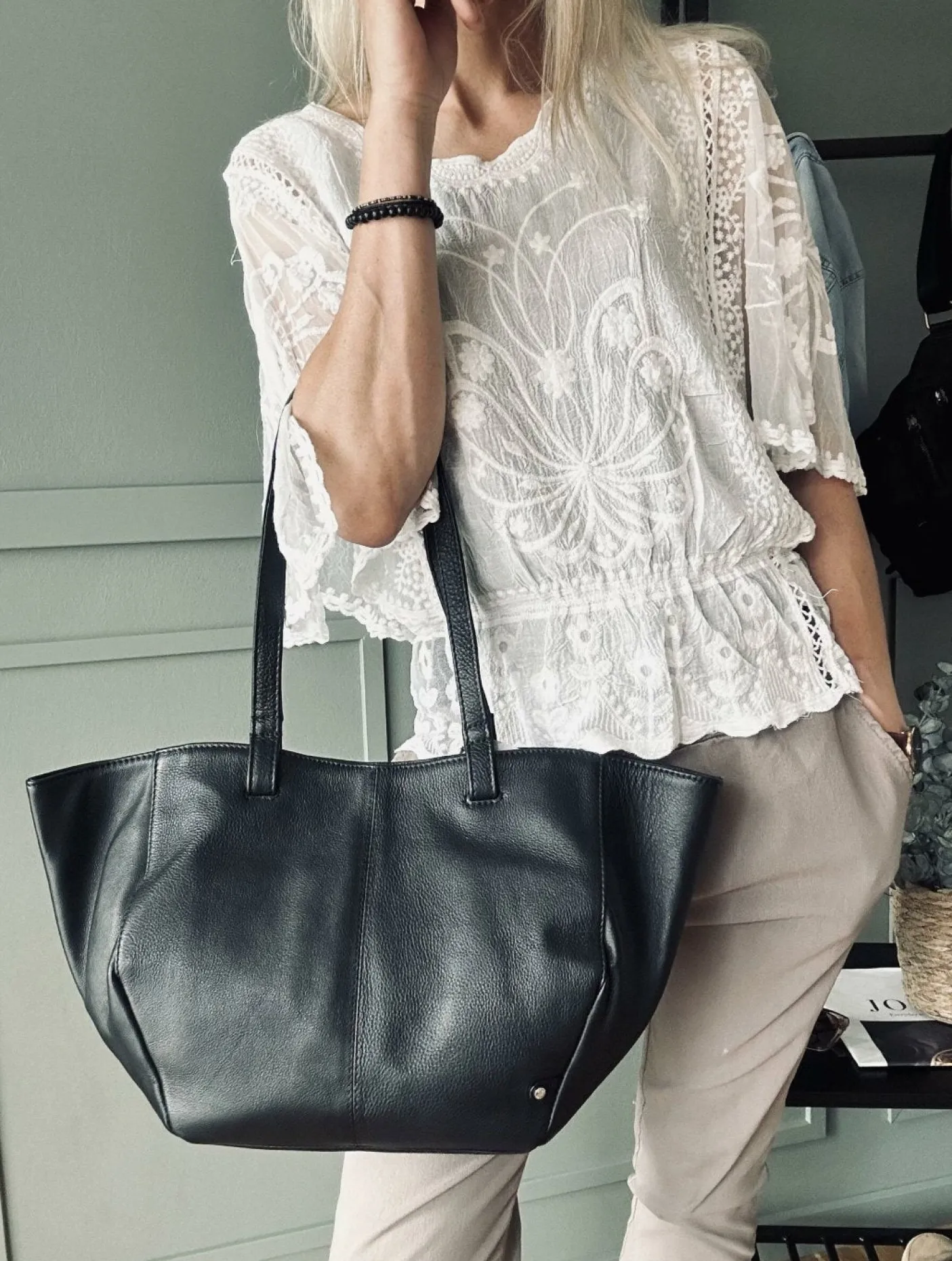 Shopper Aura – Soft black leather