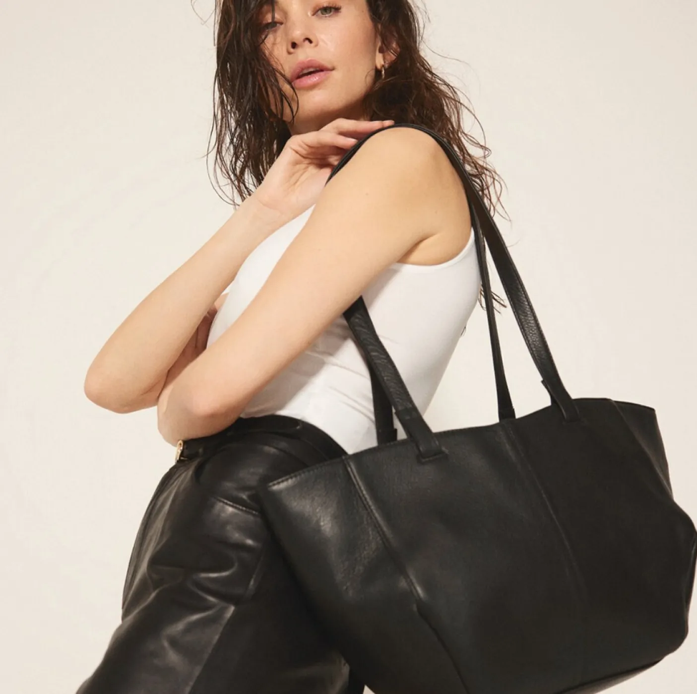 Shopper Aura – Soft black leather