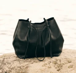 Shopper i blød skindkvalitet - Sort