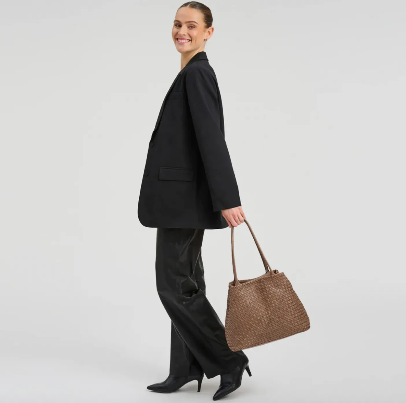 Shopper i flettet skind - Dark taupe