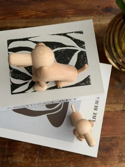 Siddende Hund Wood - Flere størrelser